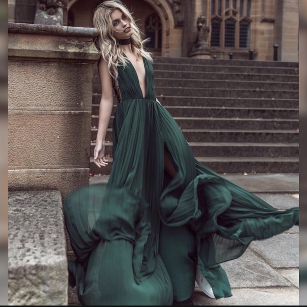 Fame and Partners Emerald Green Plunging Maxi Dress US 2 /AU 6